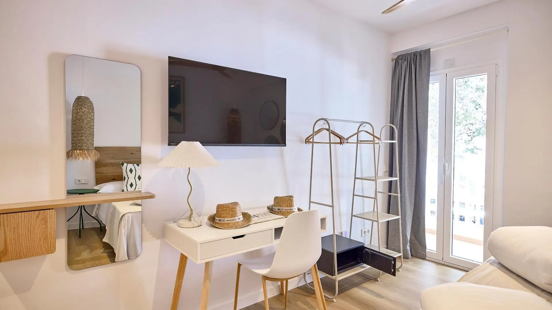 בית הארחה Cala D´Or Inner Hostal Es Moli ספרד