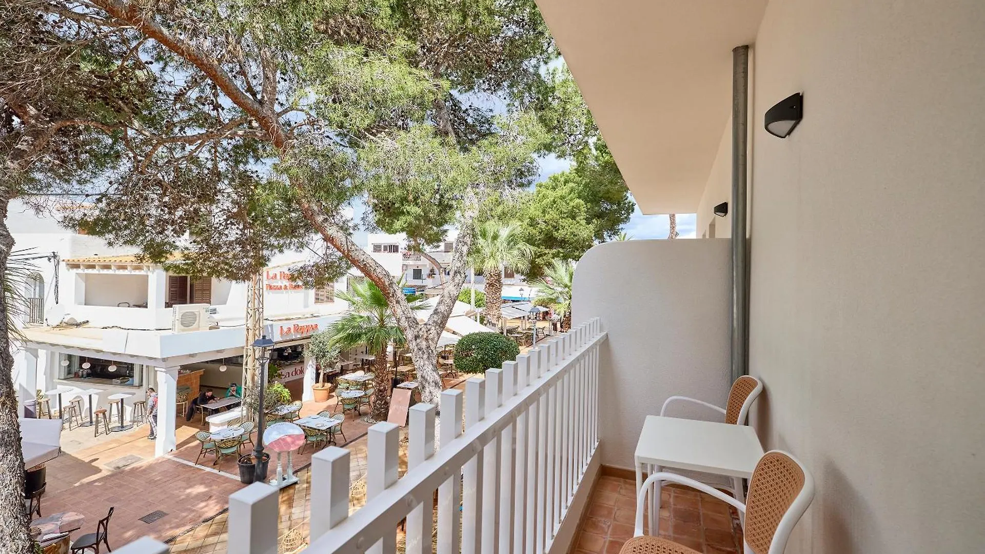 Affittacamere Inner Hostal Es Moli Cala D´Or Spagna