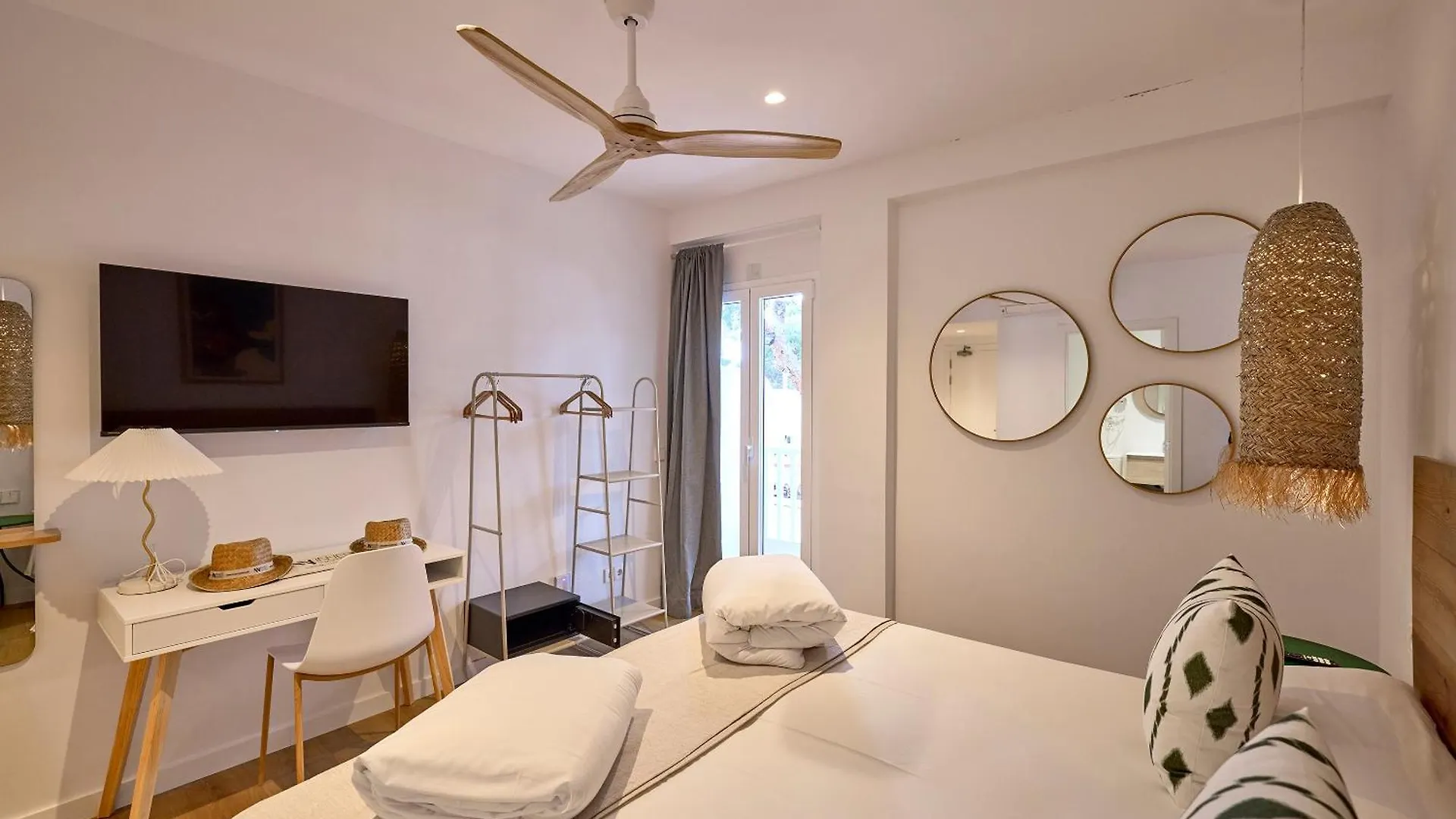 Inner Hostal Es Moli Cala D´Or 0*,